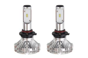 Amio - Λαμπτήρες SX SERIES τύπου HB3 τάση λειτουργίας 6/12V απόδοσης 40W 6000K 3200lm με ενσωματωμένη ψύκτρα για Επιβατικά Αυτοκίνητα και Μοτοσυκλέτες - 2 τεμ. (01067/AM)