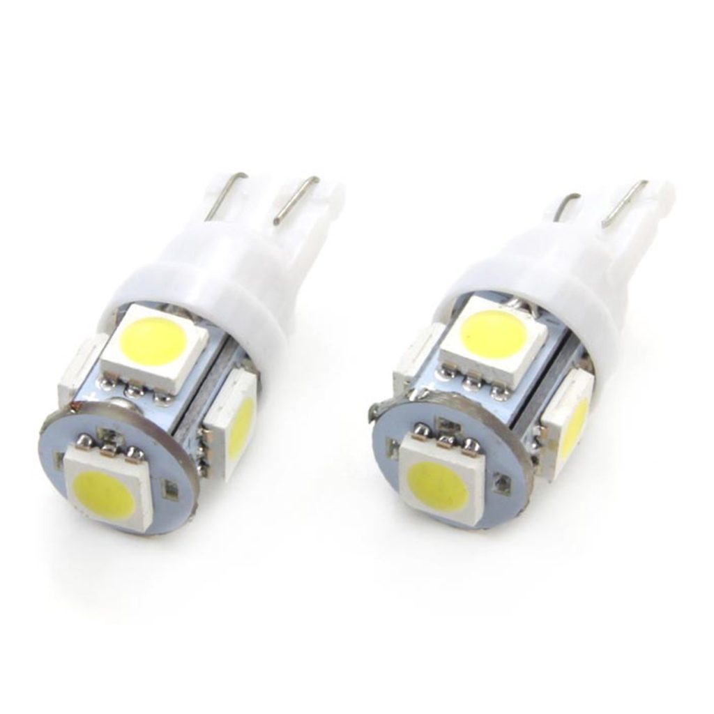 Εικόνα 2 από 3 — Amio – Λάμπες LED T10 W5W 12V W2.1×9.5d Λευκό Φως 5600K με 5 SMD 5050 chips Καρφωτές για Φώτα Θέσης Πινακίδας και Εσωτερικού Φωτισμού Αυτοκινήτου – 1 σετ (01284/AM)