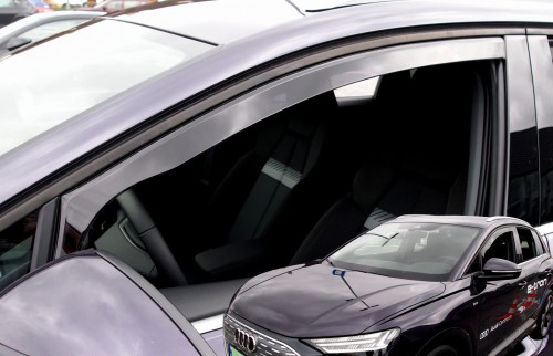 Εικόνα 1 από 5 — ΑΝΕΜΟΘΡΑΥΣΤΕΣ ΓΙΑ AUDI Q4 E-TRON 5D 2021+  ΑΥΤΟΚΙΝΗΤΟΥ ΑΠΟ ΕΥΚΑΜΠΤΟ ΦΙΜΕ ΠΛΑΣΤΙΚΟ HEKO – 2 ΤΕΜ.