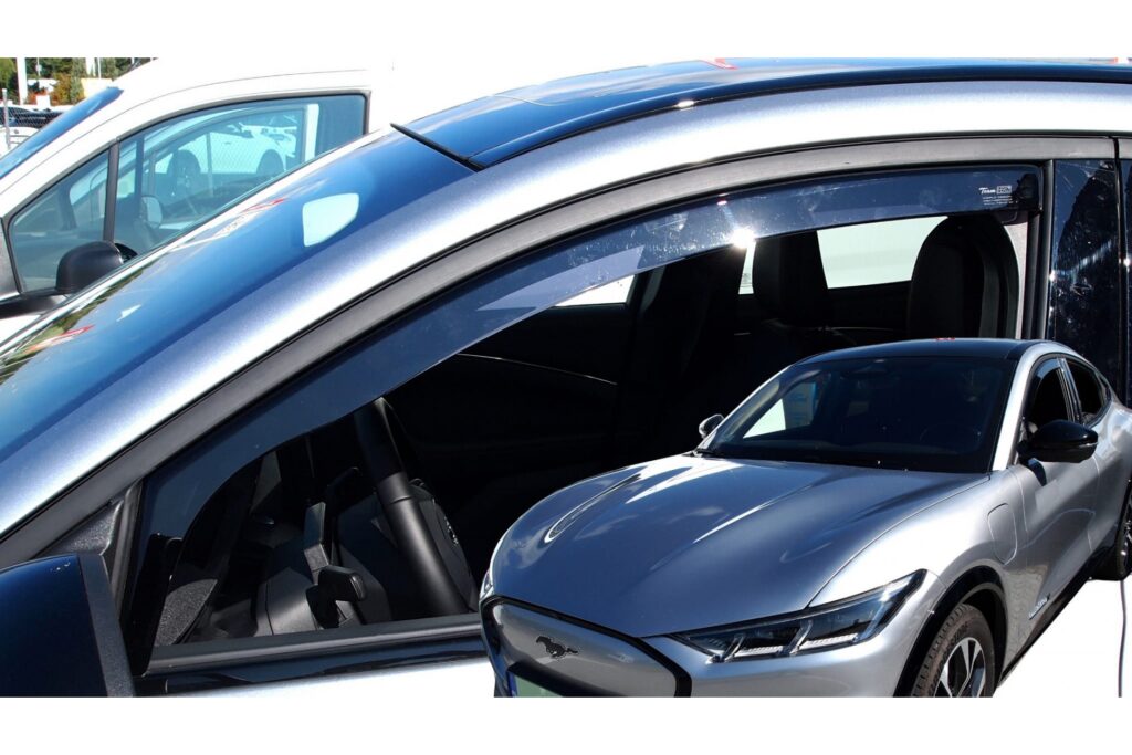 Εικόνα 1 από 5 — ΑΝΕΜΟΘΡΑΥΣΤΕΣ ΓΙΑ FORD MUSTANG MACH-E 5D 2020+  –  ΑΥΤΟΚΙΝΗΤΟΥ ΑΠΟ ΕΥΚΑΜΠΤΟ ΦΙΜΕ ΠΛΑΣΤΙΚΟ HEKO – 2 ΤΕΜ.