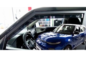ΑΝΕΜΟΘΡΑΥΣΤΕΣ ΓΙΑ KIA E-SOUL 5D 2019+ ΑΥΤΟΚΙΝΗΤΟΥ ΑΠΟ ΕΥΚΑΜΠΤΟ ΦΙΜΕ ΠΛΑΣΤΙΚΟ HEKO - 2 ΤΕΜ.