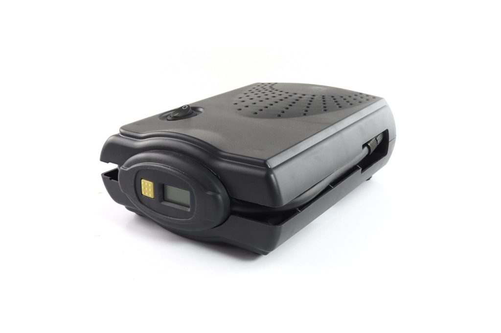 Εικόνα 1 από 3 — Amio – ΚΟΜΠΡΕΣΕΡ ΑΕΡΑ ΨΗΦΙΑΚΟ 12V 100PSI ALL RIDE – 1 τεμ. (29924ALL/AM)