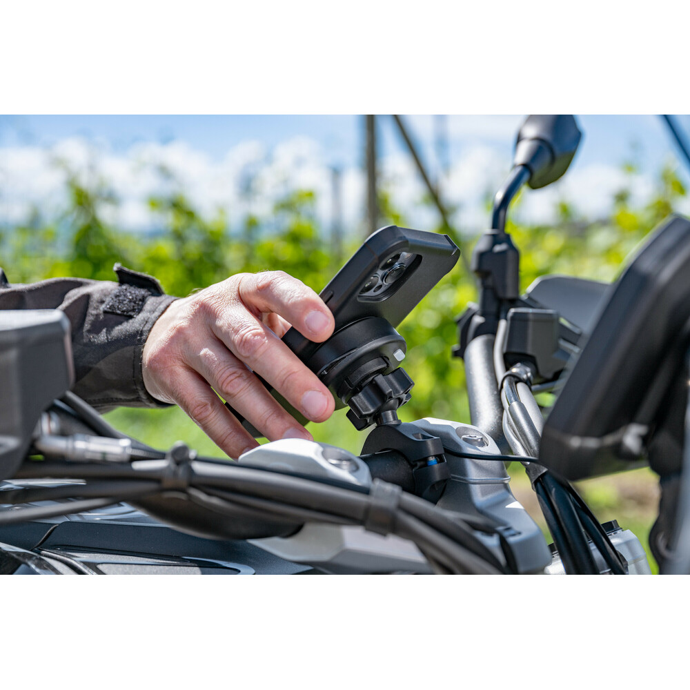 Εικόνα 13 από 14 — Ασύρματος Φορτιστής Κινητού Wireless Vibration Dampener 15W της σειράς Optiline με 3D Αντικραδασμικό Σύστημα, Duolock 2.0, Καλώδιο 180 cm, Βύσμα SAE, Ασφάλεια, συμβατή με Βάσεις, Θήκες ή Αντάπτορες Κινητού Optiline ή Βάσεις Στήριξης με μπίλια 19 mm