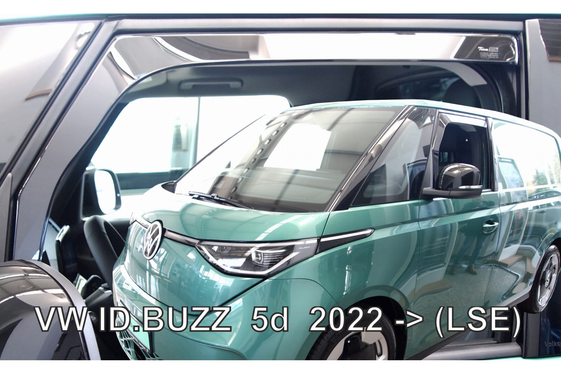 Εικόνα 1 από 5 — ΑΝΕΜΟΘΡΑΥΣΤΕΣ ΓΙΑ VW ID.BUZZ 5D 2022+ ΖΕΥΓΑΡΙ ΑΠΟ ΕΥΚΑΜΠΤΟ ΦΙΜΕ ΠΛΑΣΤΙΚΟ HEKO – 2 ΤΕΜ.