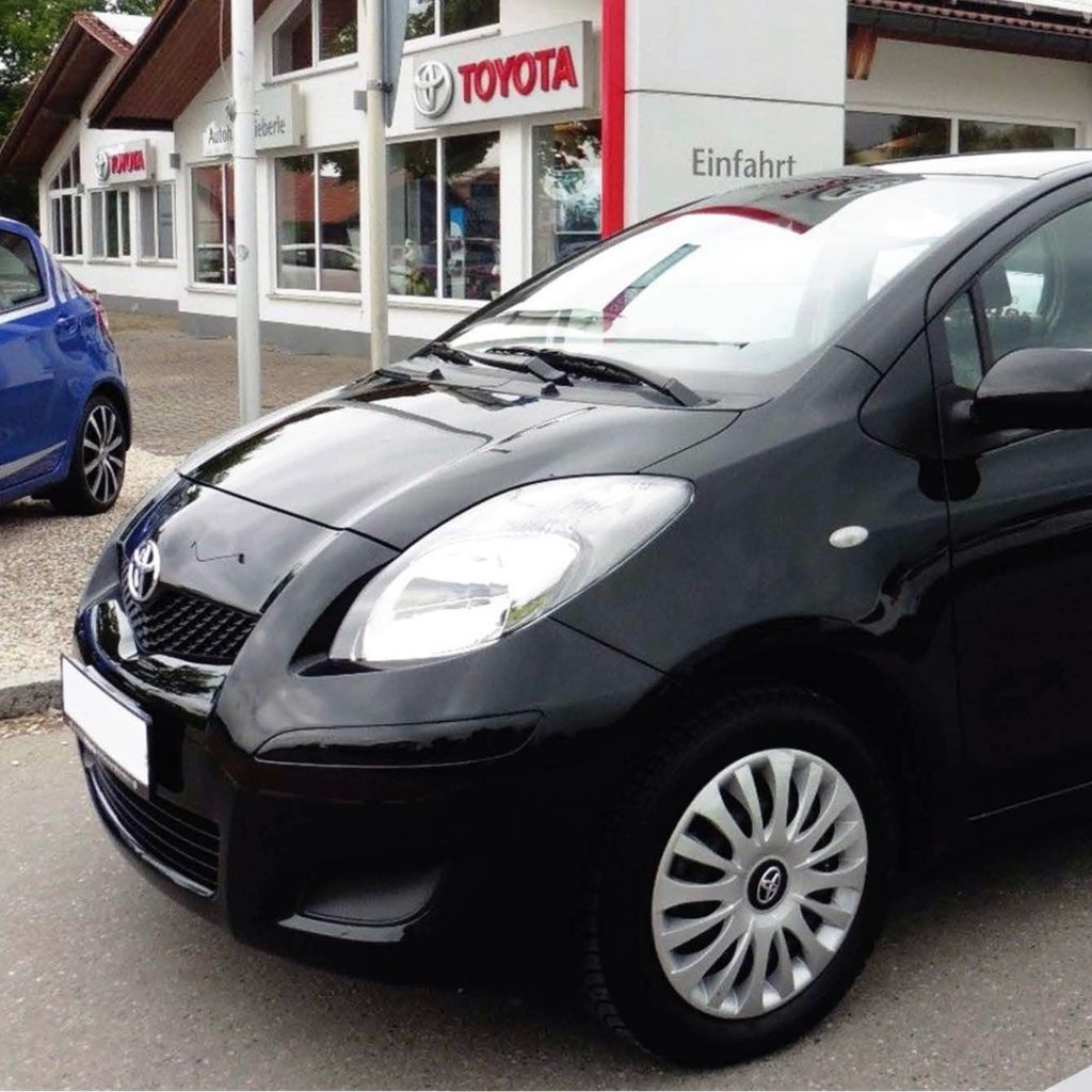Εικόνα 2 από 3 — ΤΑΣΙΑ ΓΙΑ TOYOTA YARIS 15 INCH CROATIA COVER (4 ΤΕΜ.)