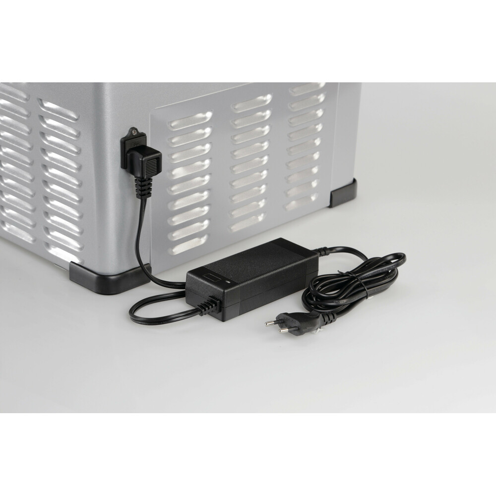 Εικόνα 4 από 9 — ΨΥΓΕΙΟ/ΚΑΤΑΨΥΚΤΗΣ 40LT/12/24V+220V ΦΟΡΗΤΟ ΜΕ ΣΥΜΠΙΕΣΤΗ/ΘΕΡΜΟΣΤΑΤΗ ΚΑΙ ΨΗΦΙΑΚΗ ΟΘΟΝΗ FC-40 LAMPA – 1 TEM.