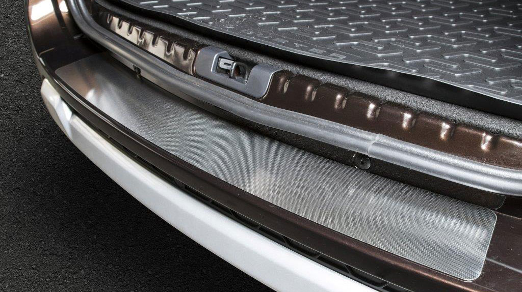 Εικόνα 2 από 2 — RENAULT DUSTER 2015-2018 ΤΡΙΜ ΠΡΟΦΥΛΑΚΤΗΡΑ ΠΟΡΤ ΜΠΑΓΚΑΖ ΧΡΩΜΙΟ ΑΥΤΟΚΟΛΛΗΤΟ