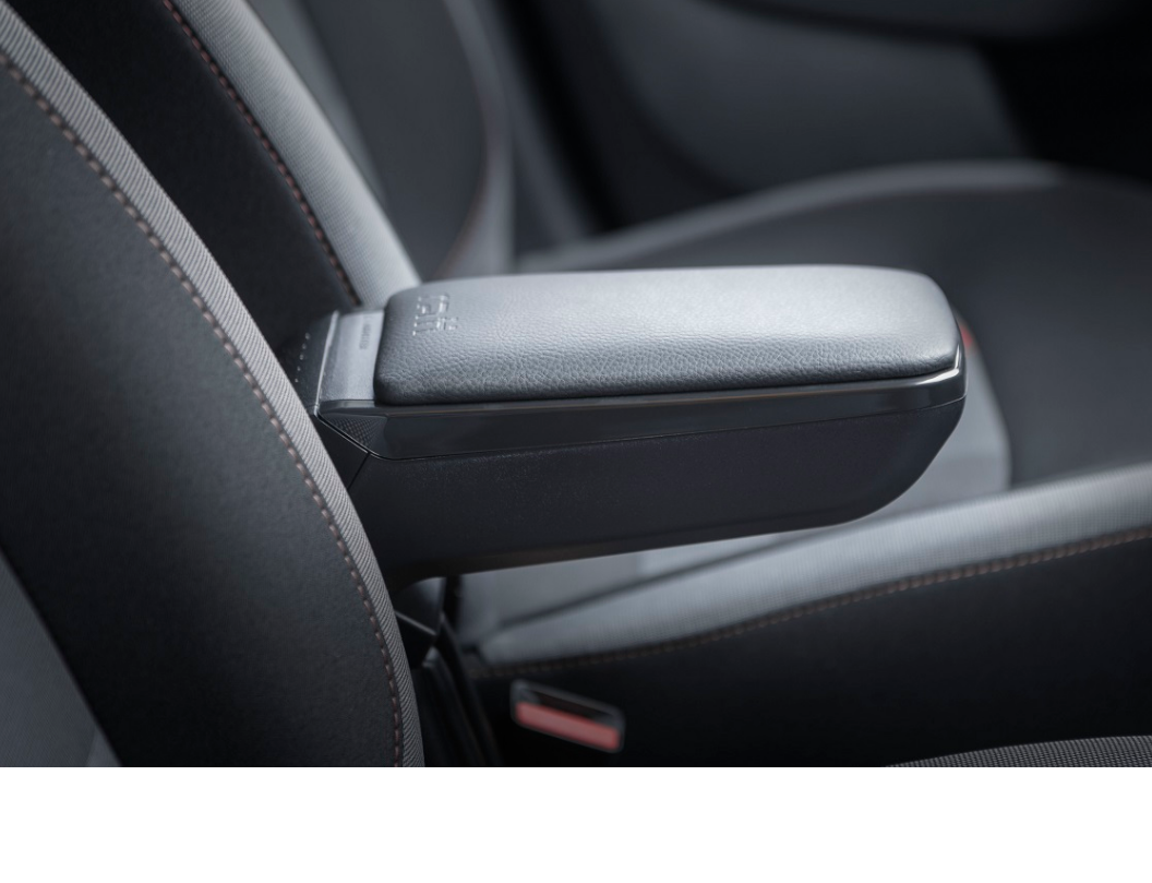 Εικόνα 3 από 12 — ΤΕΜΠΕΛΗΣ ΑΥΤΟΚΙΝΗΤΟΥ ARMSTER S ΓΙΑ SEAT LEON (+ ΚΑΛΩΔΙΟ 12V) 2020+  ΣΕ ΜΑΥΡΟ ΧΡΩΜΑ RATI – 1 ΤΕΜ.