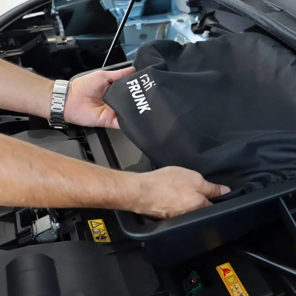 Εικόνα 7 από 7 — Rati – Frunk Ford Explorer 2024>, Ford Capri 2024> πρακτικός Εμπρός Αποθηκευτικός Χώρος 10L για Καλώδια Φόρτισης και Καθημερινή Οργάνωση Ηλεκτρικών ΙΧ – 1 Τεμ. (V01945A)