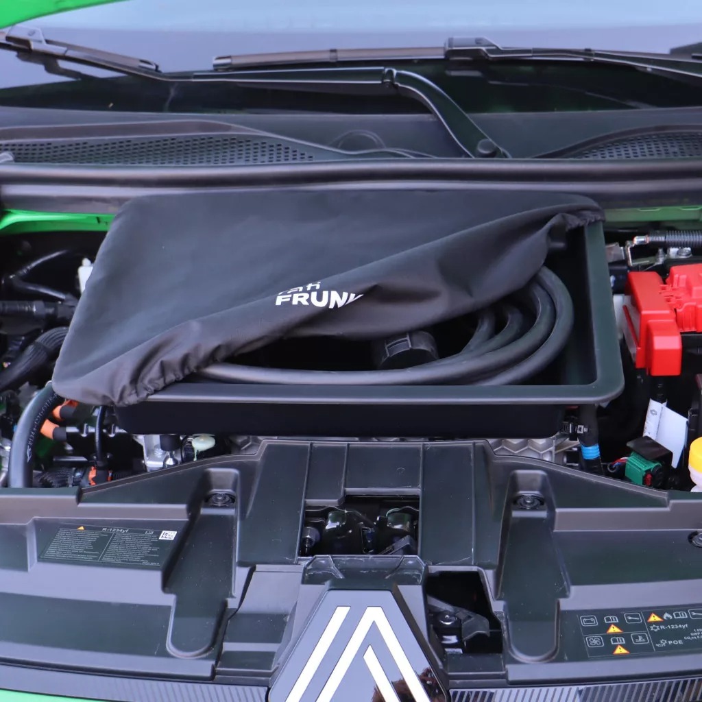 Εικόνα 6 από 8 — Rati – Frunk Renault 5 E-Tech 2024>, Renault 4 E-Tech 2025> πρακτικός Εμπρός Αποθηκευτικός Χώρος 13L για Καλώδια Φόρτισης και Καθημερινή Οργάνωση Ηλεκτρικών ΙΧ – 1 Τεμ. (V01946/RT)