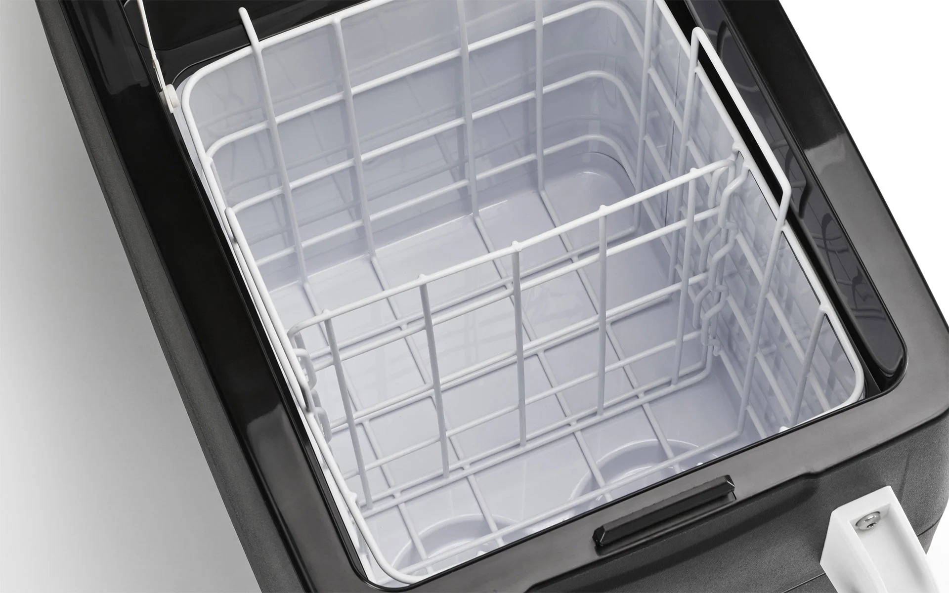Εικόνα 3 από 4 — ΨΥΓΕΙΟ TB31 TRAVEL BOX 30L 12/24V 55W 380x350x585mm INDEL B – 1 TEM.