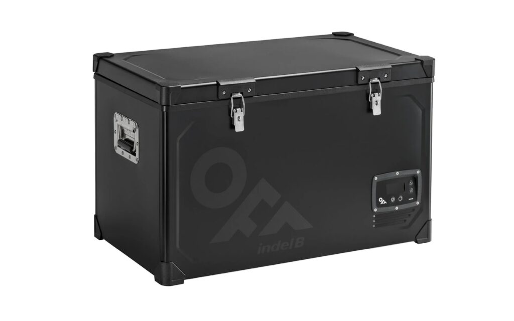 Εικόνα 1 από 4 — ΨΥΓΕΙΟ TB74 STEEL BLACK ΜΕΤΑΛΛΙΚΟ 71L 12/24V 85W 499x810x492mm INDEL B – 1 TEM.