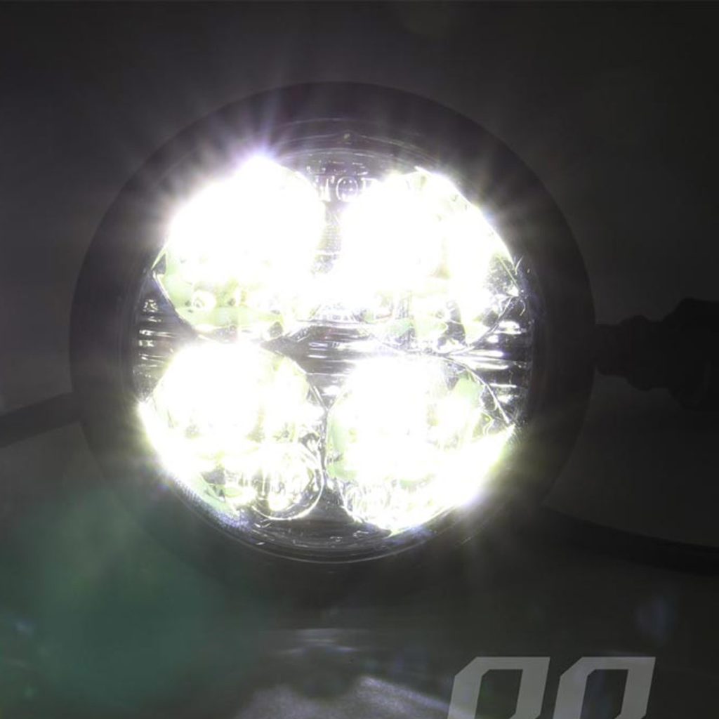 Εικόνα 6 από 9 — Amio – Στρογγυλά Φώτα Ημέρας DRL LED 12/24V 800Lm για Αυξημένη Ορατότητα & Ασφάλεια σε Αυτοκίνητο & Φορτηγό – Σετ 2 Τεμ. (01524/AM)