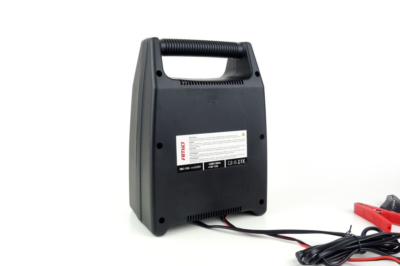 Εικόνα 3 από 4 — Amio – Φορτιστής Μπαταρίας 12V 12A για γρήγορη φόρτιση μπαταριών 32-90Ah με προστατευμένους ακροδέκτες και σταθερή απόδοση για αξιόπιστη χρήση σε απαιτητικές εφαρμογές – 1 Τεμ. (02089/AM)