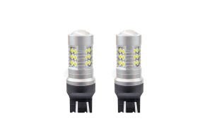 Amio - Λαμπτήρες LED τύπου W21/5W (T20 / 7443) για 12V & 24V ισχύος 6.2W με ψυχρό λευκό φως 5600K και 24 SMD 3030 CANBUS για αυξημένη ορατότητα πίσω φωτισμού - 1 Σετ (02126/AM)