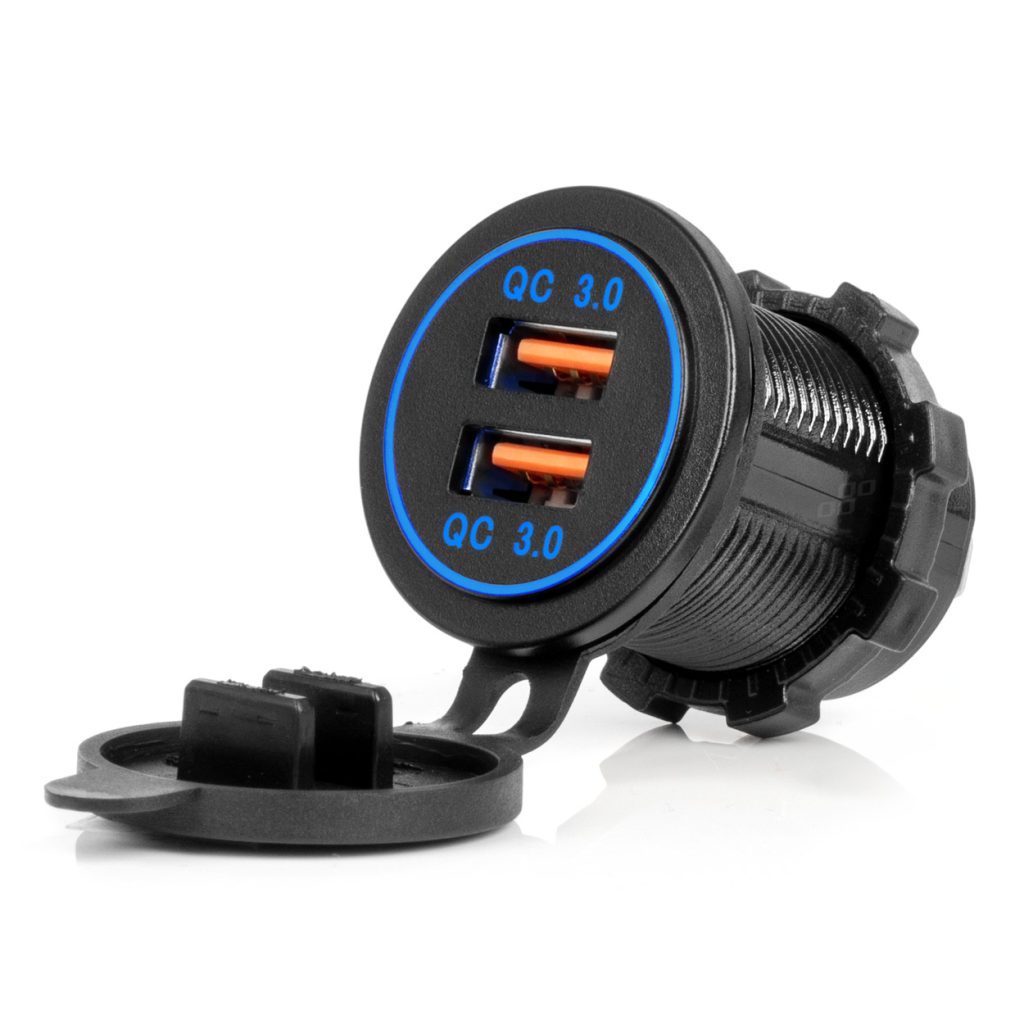 Εικόνα 1 από 5 — Amio – ΠΡΙΖΑ ΜΕ 2 ΘΥΡΕΣ USB ΚΑΙ ΚΑΠΑΚΙ 12/24V QUICK CHARGE 3.0 ΑΔΙΑΒΡΟΧΗ ΜΕ ΜΠΛΕ LED ΦΩΣ ΜΑΥΡΗ – 1 ΤΕΜ. (04218/AM)