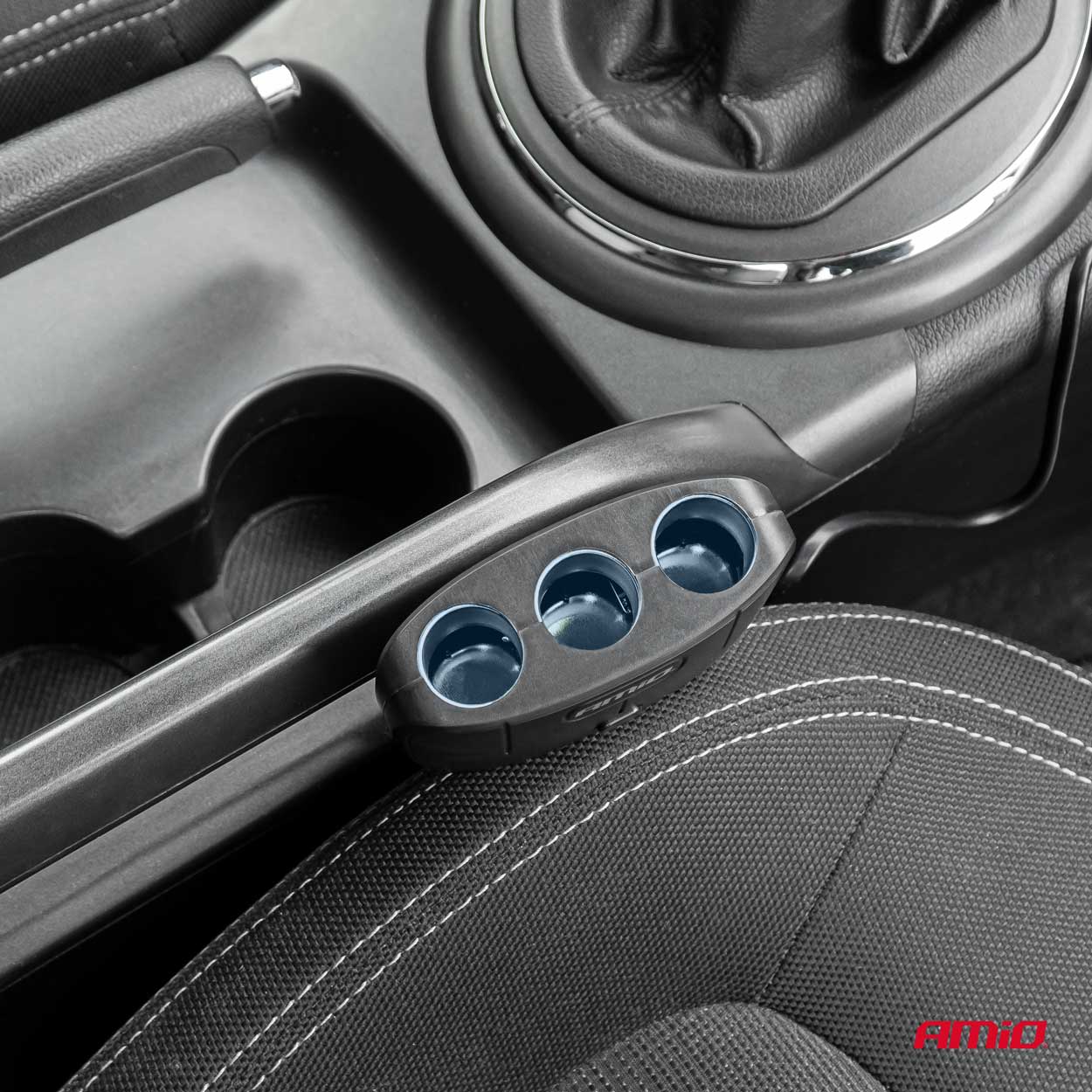 Εικόνα 3 από 10 — Amio – ΑΝΤΑΠΤΟΡΑΣ ΑΝΑΠΤΗΡΑ 12/24V 100W ΜΑΥΡΟΣ/3 ΘΕΣΕΙΣ/2xUSB-A /ΚΟΥΜΠΙ ON-OFF/ΚΑΛΩΔΙΟ 70cm – 1 Τεμ. (04362/AM)