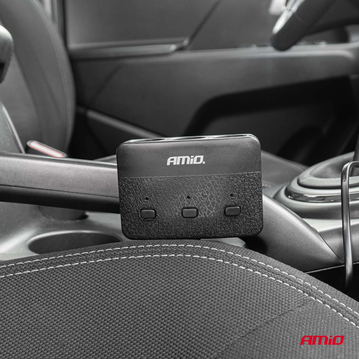Εικόνα 3 από 7 — Amio – ΑΝΤΑΠΤΟΡΑΣ ΑΝΑΠΤΗΡΑ 12/24V 100W ΜΑΥΡΟΣ/3 ΘΕΣΕΙΣ/2xUSB-A /ΚΟΥΜΠΙ ON-OFF/ΕΝΔΕΙΞΗ LED/ΚΑΛΩΔΙΟ 70cm – 1 Τεμ. (04363/AM)
