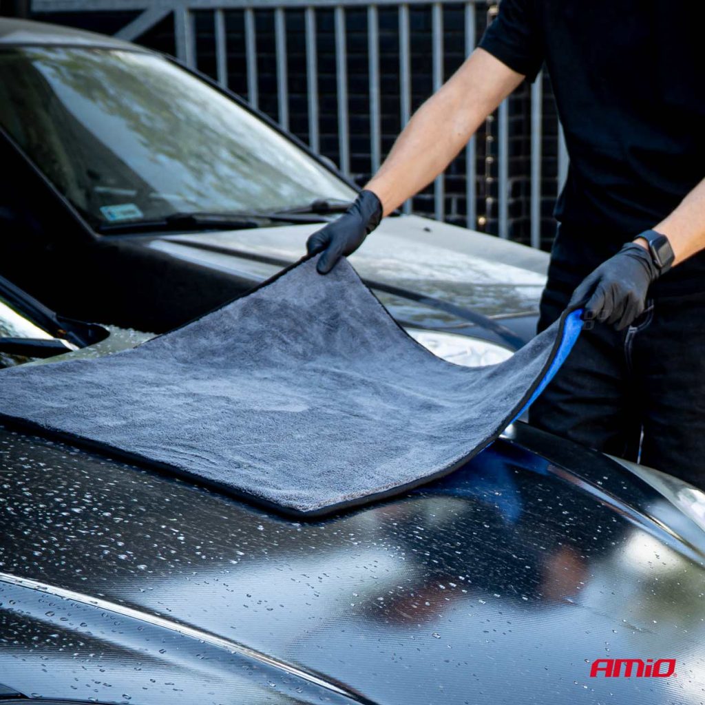 Εικόνα 2 από 10 — Amio – Σετ Περιποίησης με Γάντι Πλυσίματος 20x26cm (94g/sqm) και Πανί Στεγνώματος Μικροϊνών 60x90cm υψηλής απορροφητικότητας (800g/sqm) για Επιβατικά Αυτοκίνητα – 1 σετ (04489/AM)