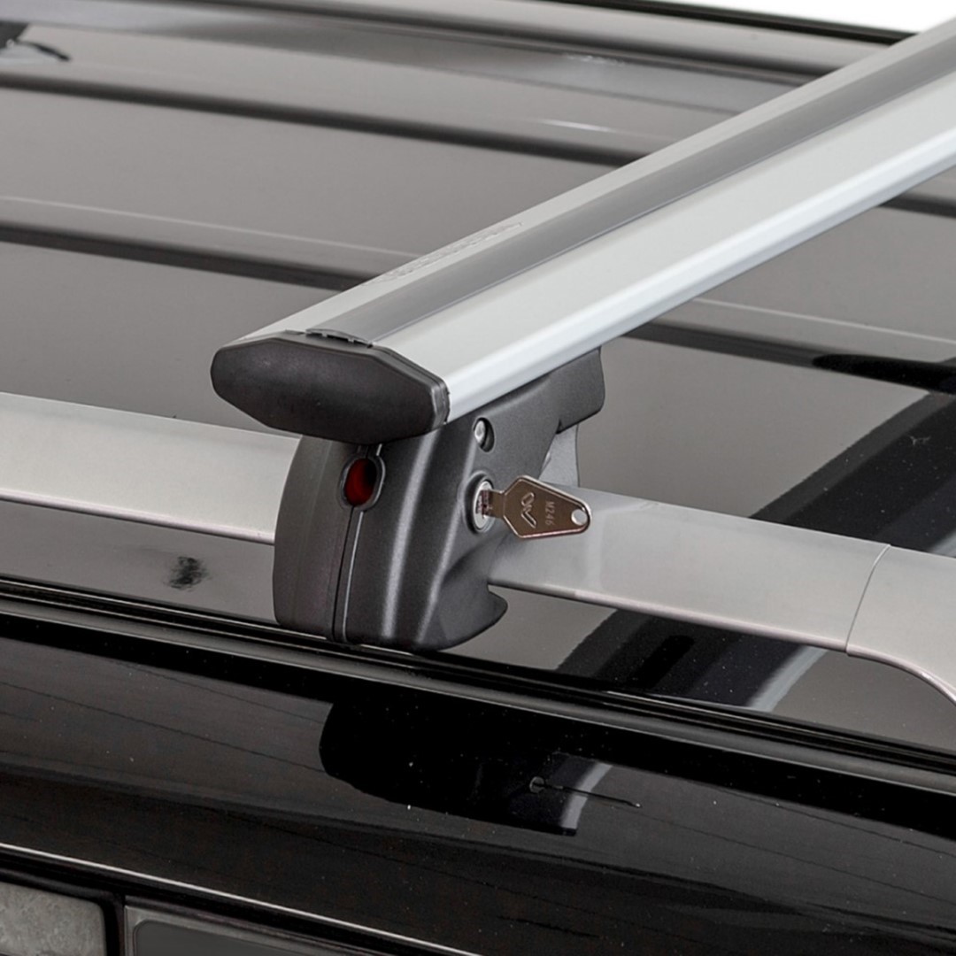 Εικόνα 5 από 7 — ΜΠΑΡΕΣ ΟΡΟΦΗΣ ΑΛΟΥΜΙΝΙΟΥ JACKSON XL SILVER 135 cm ΣΕ ΑΣΗΜΙ ΧΡΩΜΑ ΓΙΑ ΟΡΟΦΗ ΜΕ RAISED RAILS MENABO – 2 ΤΕΜ.