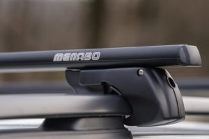 ΜΠΑΡΕΣ ΟΡΟΦΗΣ ΑΛΟΥΜΙΝΙΟΥ SHERMAN BLACK 120 cm ΣΕ ΜΑΥΡΟ ΧΡΩΜΑ ΓΙΑ ΟΡΟΦΗ ΜΕ RAISED RAILS MENABO - 2 ΤΕΜ.