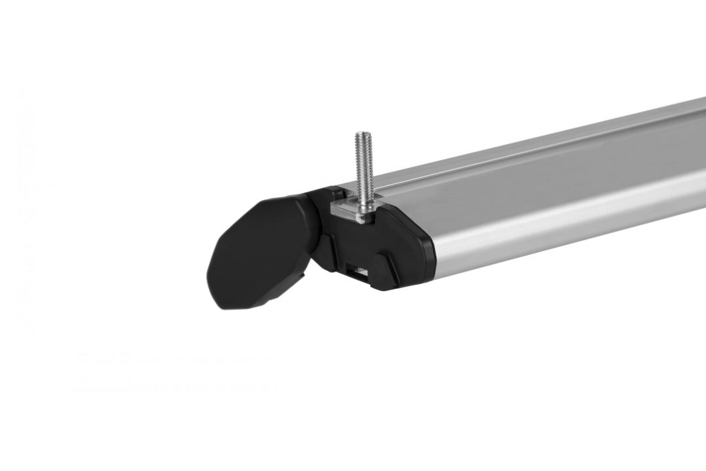 Εικόνα 5 από 5 — ΜΠΑΡΕΣ ΟΡΟΦΗΣ ΑΛΟΥΜΙΝΙΟΥ BLADE L SILVER 127cm ΜΕ ΑΚΡΑ GAMMA FLAT ΓΙΑ FLUSH / STANDARD RAILS MENABO – 2 ΤΕΜ.