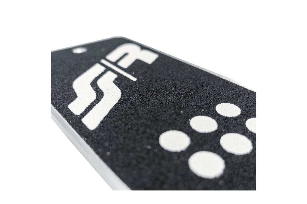 Εικόνα 3 από 3 — ΤΕΜΠΕΛΗΣ ΠΟΔΙΟΥ ANTI SLIP LOOK ΜΑΥΡΟ ΑΛΟΥΜΙΝΙΟΥ 195x80mm  SIMONI RACING – 1 TEM.