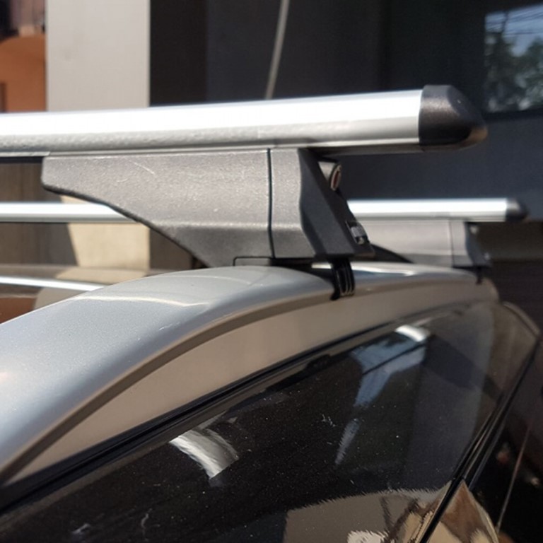 Εικόνα 8 από 11 — ΜΠΑΡΕΣ ΟΡΟΦΗΣ ΑΛΟΥΜΙΝΙΟΥ TIGER XL SILVER 131,5 cm ΣΕ ΑΣΗΜΙ ΧΡΩΜΑ ΓΙΑ ΟΡΟΦΗ ΜΕ FLUSH ΚΑΙ RAISED RAILS MENABO – 2 ΤΕΜ.