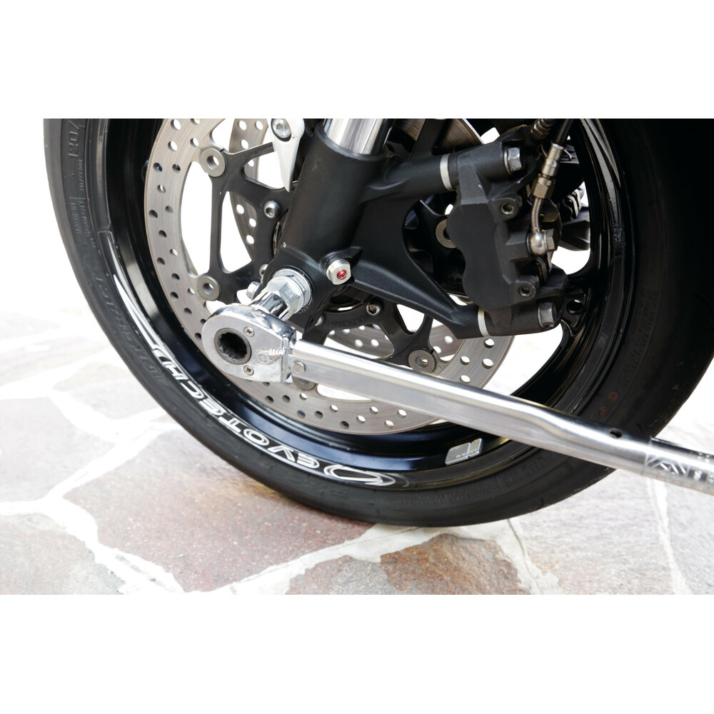 Εικόνα 5 από 6 — ΚΛΕΙΔΙ ΑΞΟΝΑ MOTO ΓΙΑ ΑΦΑΙΡΕΣΗ ΜΠΡΟΣΤΙΝΟΥ ΤΡΟΧΟΥ 4 ΜΕΓΕΘΗ (17/19/22/24mm) ΧΑΛΥΒΑΣ (CNC) 1TEM