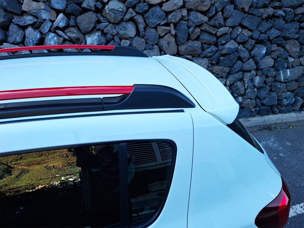 Εικόνα 4 από 5 — Motordrome – Αεροτομή Οροφής για Dacia Sandero Mk2 (2012-2020) – 1 Τεμ.  (A-445)