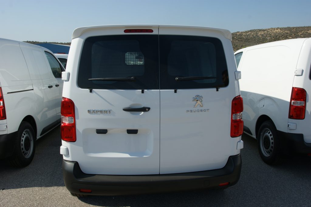 Εικόνα 11 από 18 — Motordrome – Αεροτομή Οροφής V.1 Διπλή Πόρτα για Citroen Dispatch Mk3 (2016-) – 1 Τεμ.  (A-448)
