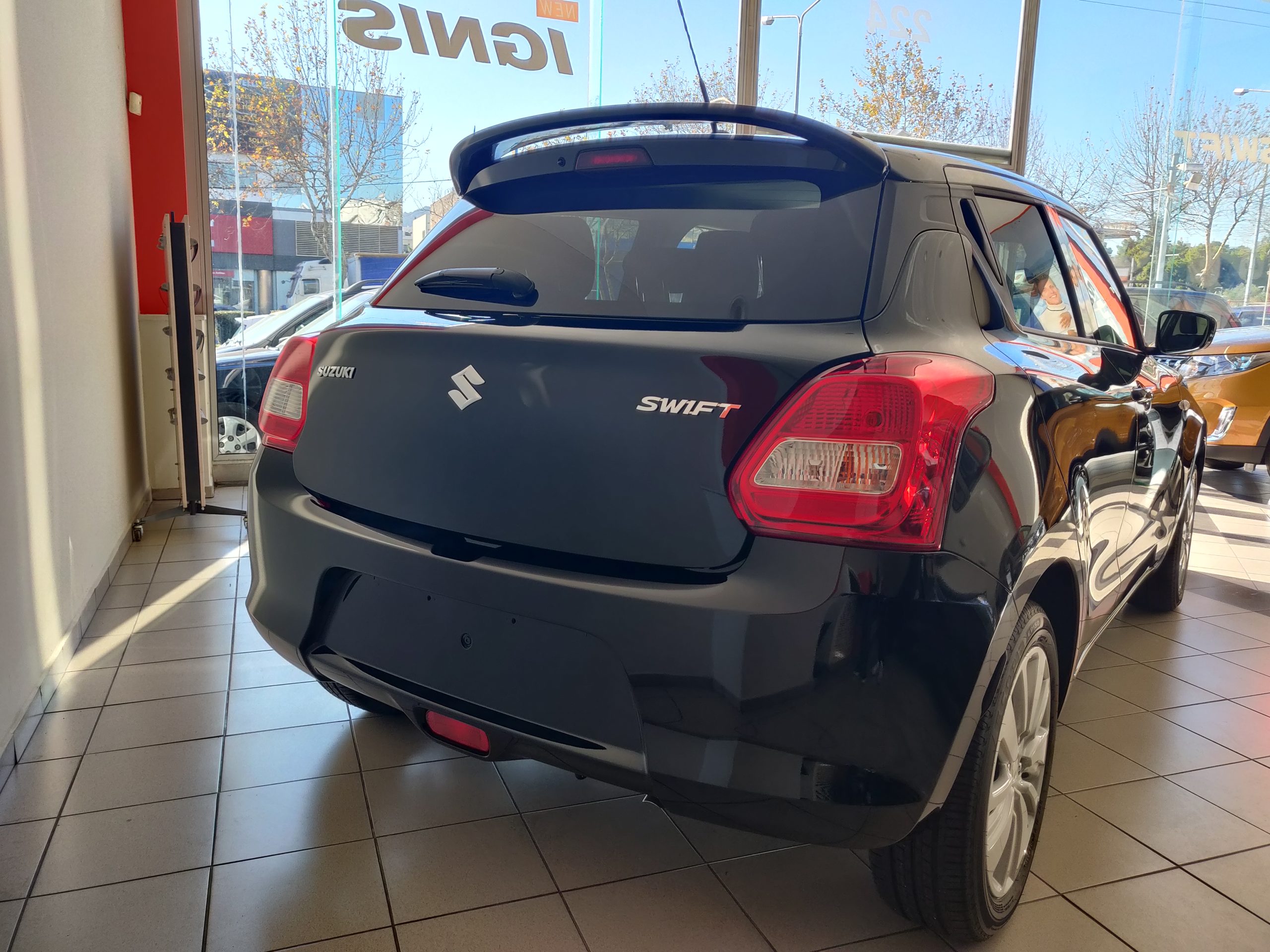 Εικόνα 3 από 3 — Motordrome – Αεροτομή Οροφής για Suzuki Swift Mk4 (2017-) – 1 Τεμ.  (A-452)
