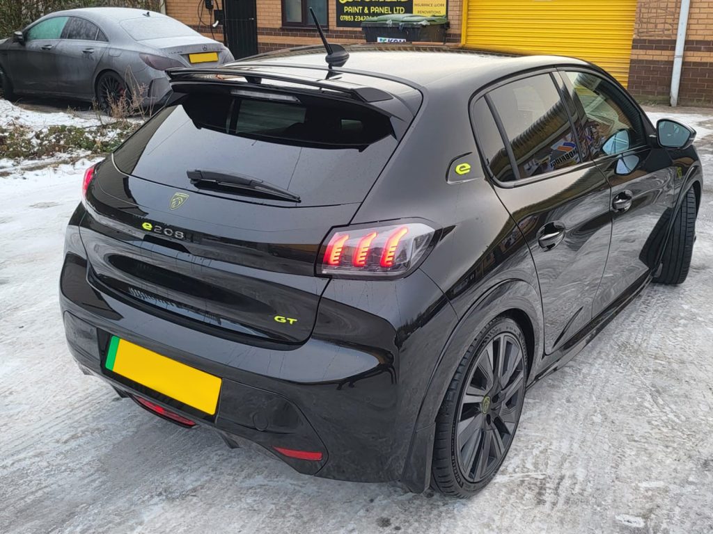 Εικόνα 2 από 5 — Motordrome – Αεροτομή Οροφής V.2 για Peugeot 208 Mk2 (2019-) – 1 Τεμ.  (A-456P)