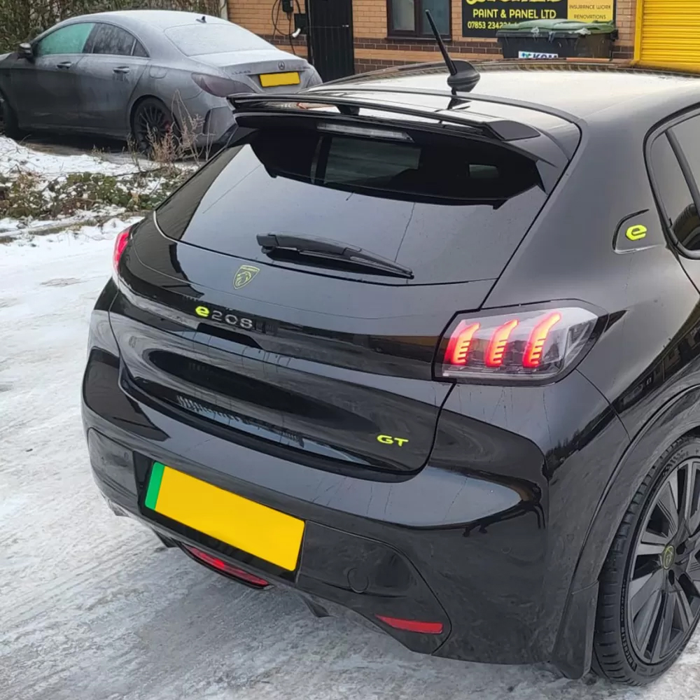 Εικόνα 2 από 6 — Motordrome – Αεροτομή Οροφής V.2 για Peugeot 208 Mk2 (2019-) – 1 Τεμ.  (A-456P)