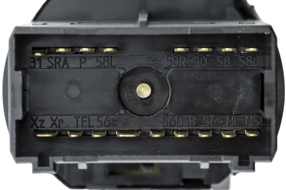 Εικόνα 6 από 6 — VW PASSAT B5 97+/ SKODA OCTAVIA 97+/ SUPERB 02+/ FABIA 11+ ΔΙΑΚ.ΦΩΤΩΝ 17 PINS orig.3B0941531C