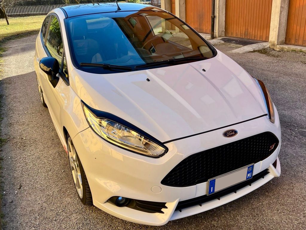 Εικόνα 1 από 2 — Motordrome – Φρυδάκια για Ford Fiesta Mk7 Facelift (2013-2017) – 1 Σετ. (FR.00.0148)