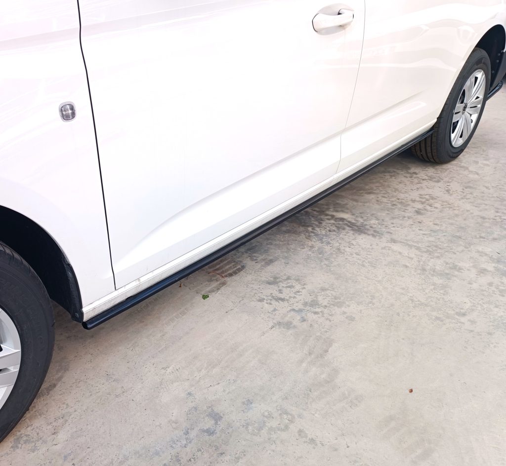Εικόνα 5 από 8 — Motordrome – Επιπρόσθετα Μακριά Μαρσπιέ V.1 για Ford Transit Connect Mk3 (2024-) – 1 Σετ. (K172-003)