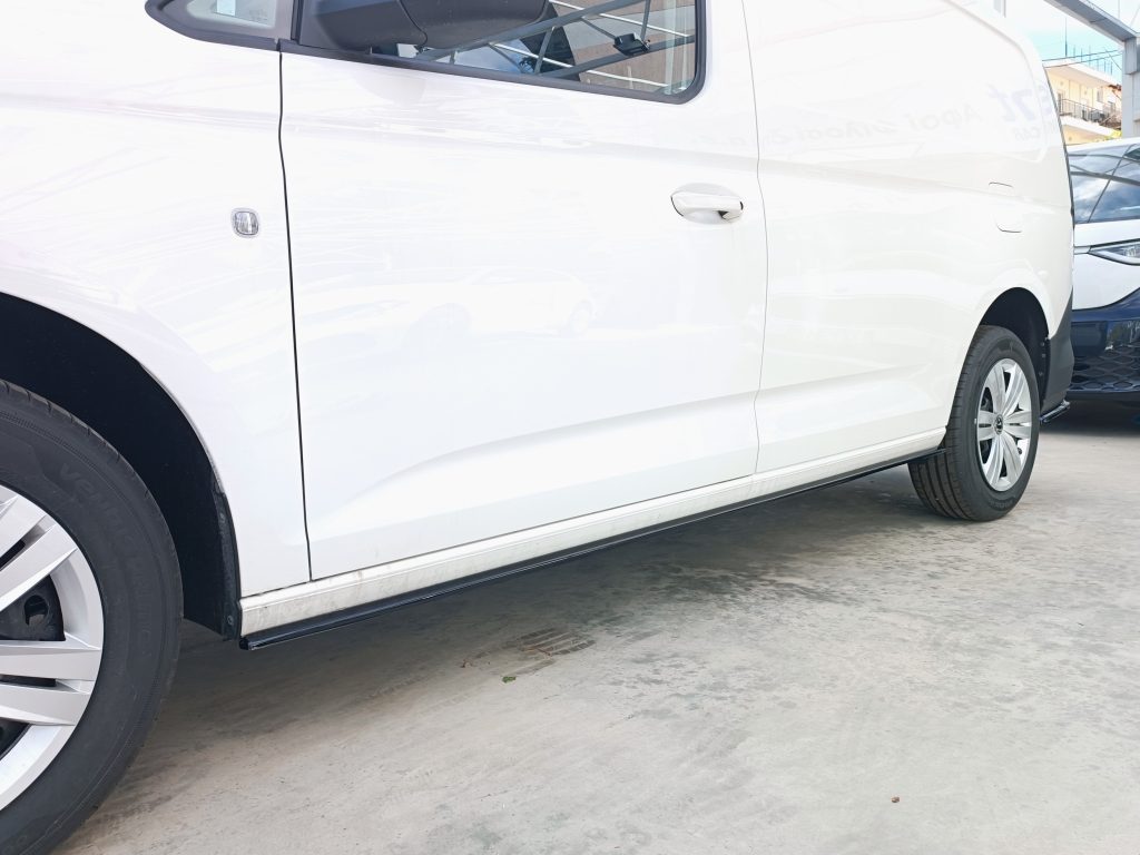 Εικόνα 7 από 8 — Motordrome – Επιπρόσθετα Μακριά Μαρσπιέ V.1 για Ford Transit Connect Mk3 (2024-) – 1 Σετ. (K172-003)