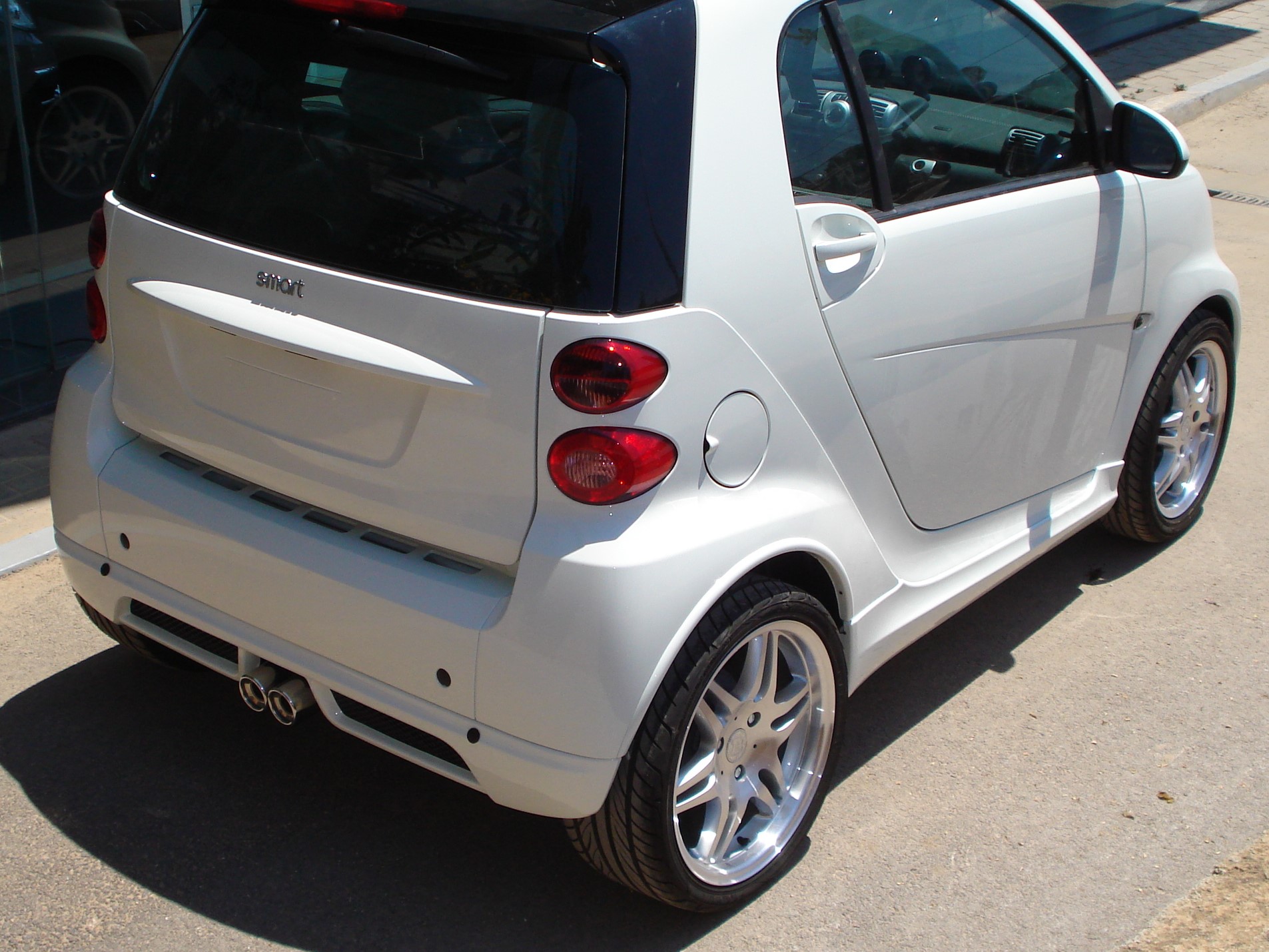 Εικόνα 2 από 2 — Motordrome – Μαρσπιέ για Smart Fortwo 451 – 1 Σετ. (K135-003)