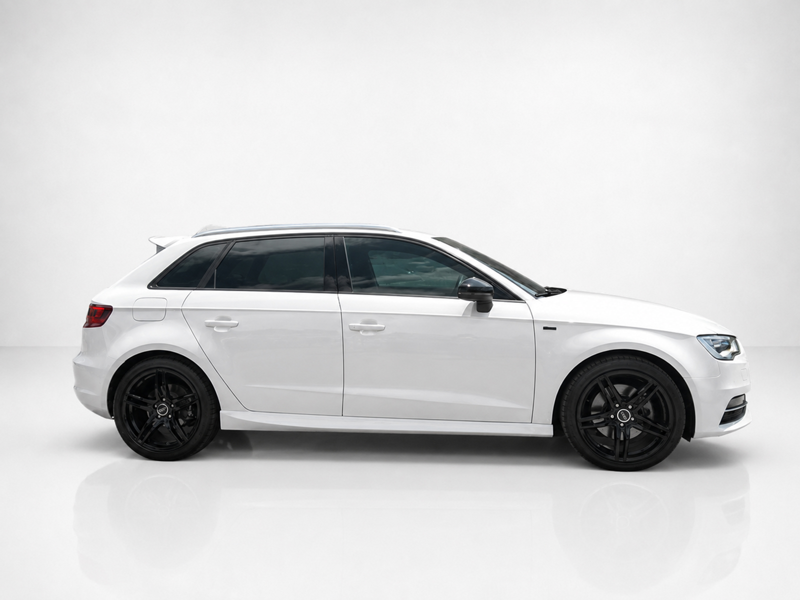 Εικόνα 1 από 4 — Motordrome – Μαρσπιέ για Audi A3 8V Sportback (2013-2020) – 1 Σετ. (K152-003)