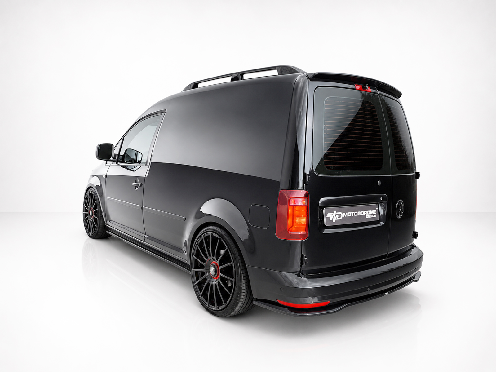 Εικόνα 4 από 5 — Motordrome – Επιπρόσθετα Μαρσπιέ για Volkswagen Caddy Mk4 – 1 Σετ. (K157-003)