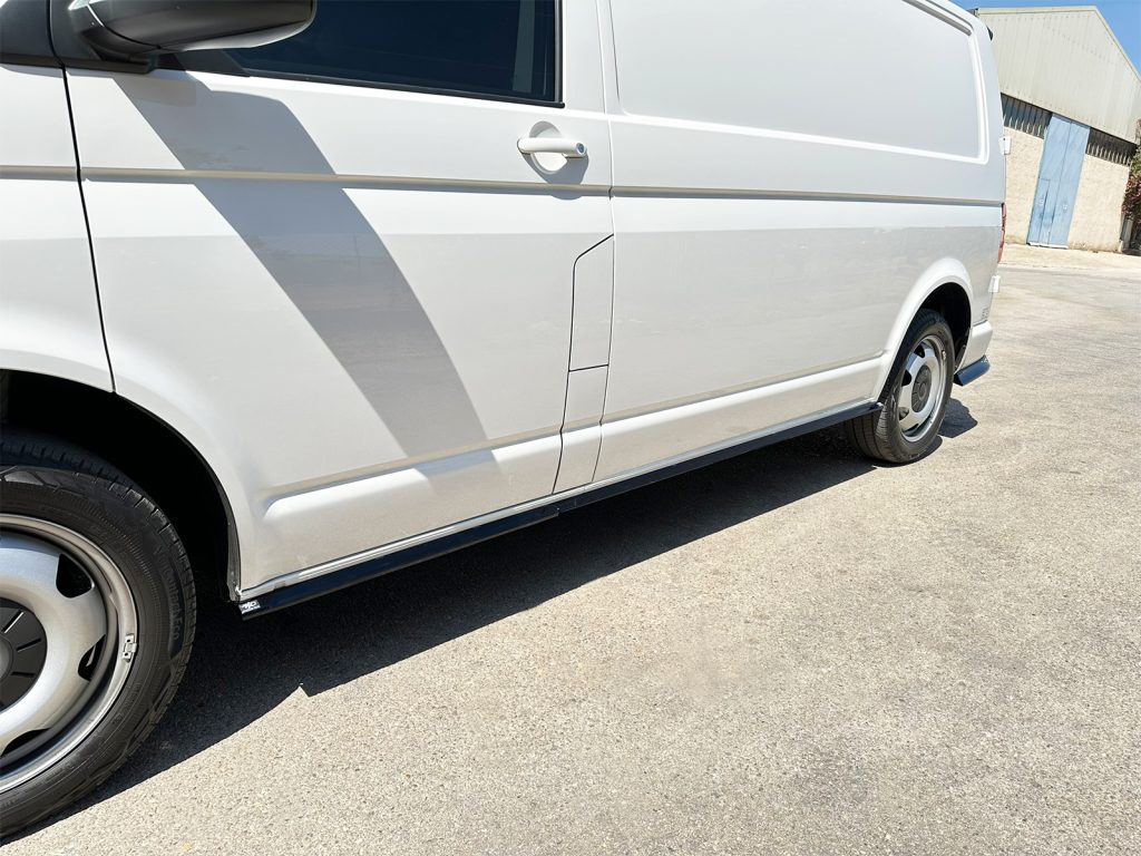 Εικόνα 3 από 5 — Motordrome – Επιπρόσθετα Μαρσπιέ Μακριά για Volkswagen T6.1 – 1 Σετ. (K168-003)