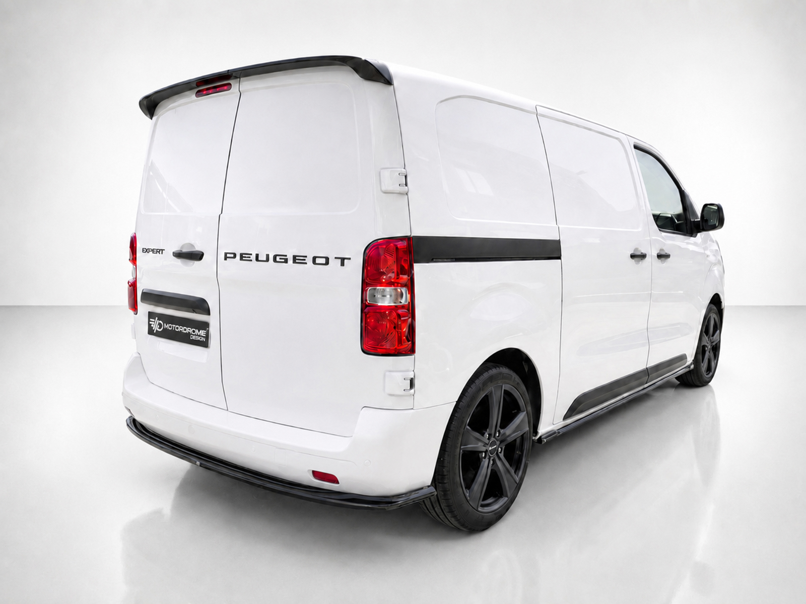 Εικόνα 2 από 5 — Motordrome – Επιπρόσθετα Μαρσπιέ για Citroen Jumpy / Space Tourer / Fiat Scudo / Opel Vivaro / Zafira Life / Peugeot Expert / Traveller / Toyota Proace L2 / L3 Mk3 – 1 Σετ. (K170-005)
