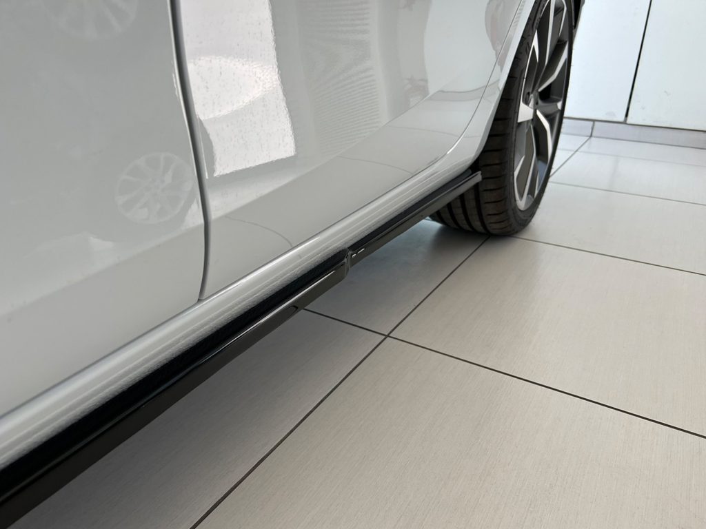 Εικόνα 4 από 5 — Motordrome – Επιπρόσθετα Μαρσπιέ V.1 για Seat Leon Mk4 FR / Cupra Leon Mk1 – 1 Σετ. (K181-002)