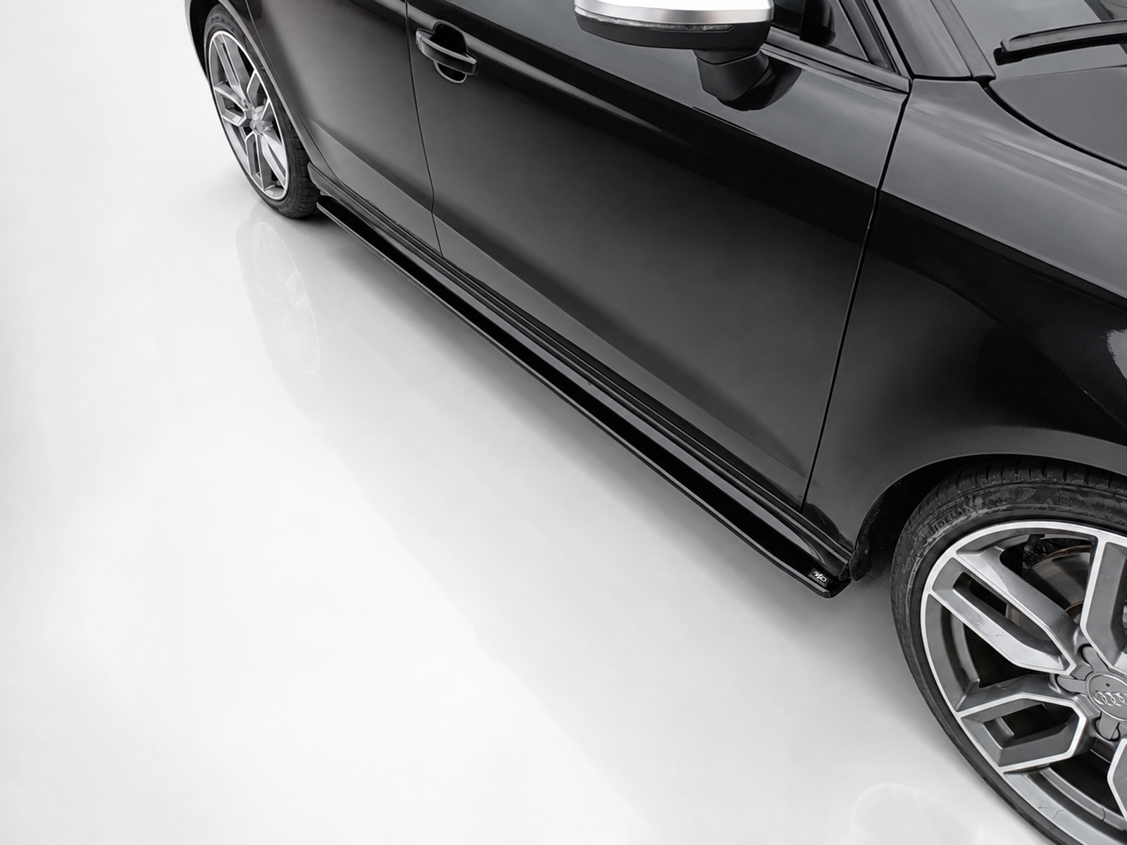 Εικόνα 2 από 5 — Motordrome – Επιπρόσθετα Μαρσπιέ για Audi S3 / A3 S-Line 8V / 8V FL Sportback – 1 Σετ. (K187-002)