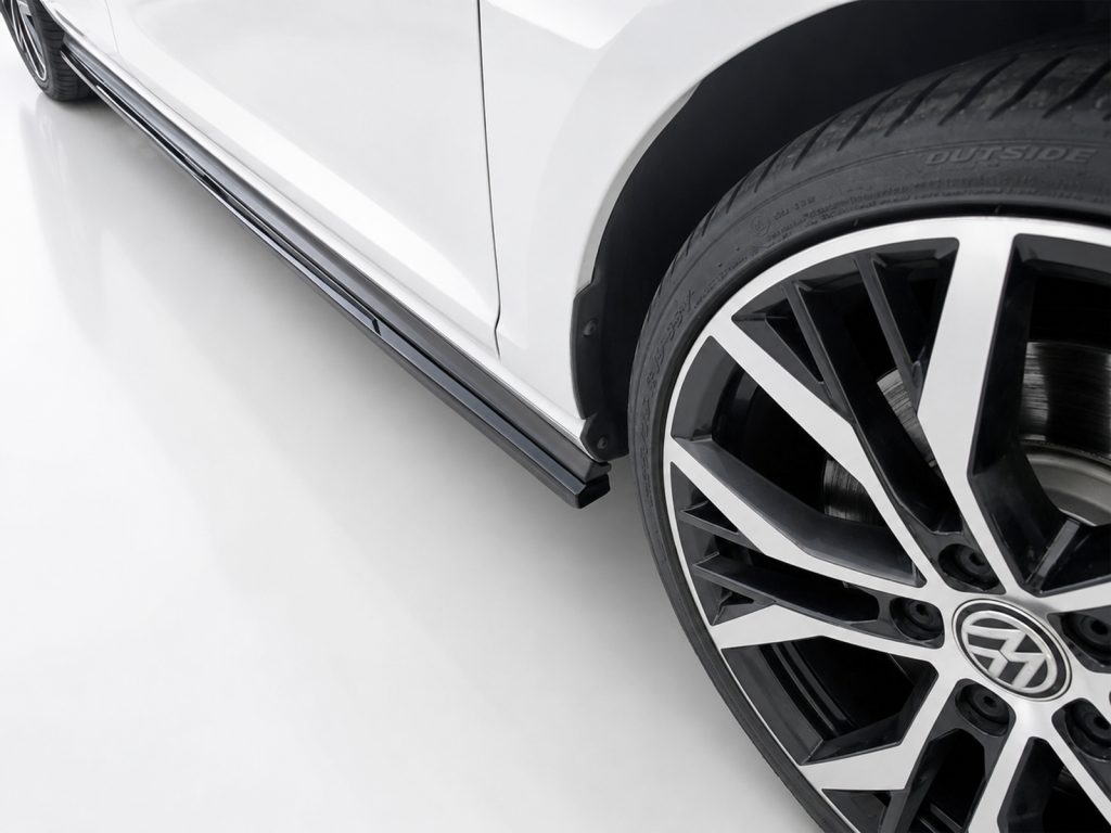 Εικόνα 4 από 5 — Motordrome – Επιπρόσθετα Μαρσπιέ για Volkswagen Golf Mk7 / MK7 Facelift GTI – 1 Σετ. (K196-002)