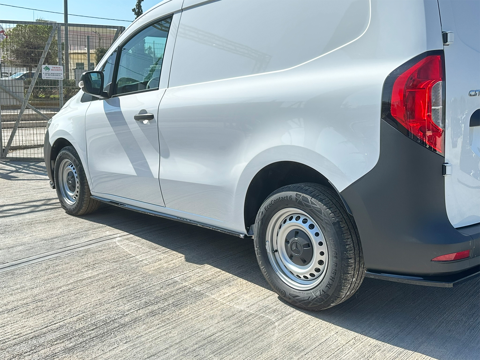 Εικόνα 3 από 5 — Motordrome – Επιπρόσθετα Μαρσπιέ για Mercedes Citan Mk2 (2021-) – 1 Σετ. (K204-002)