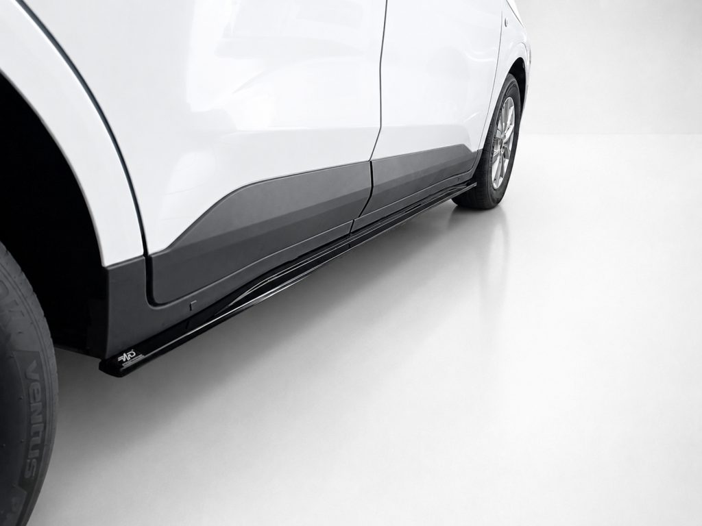 Εικόνα 1 από 4 — Motordrome – Επιπρόσθετα Μαρσπιέ για Ford Transit Courier Mk2 (2023-) – 1 Σετ. (K212-002)