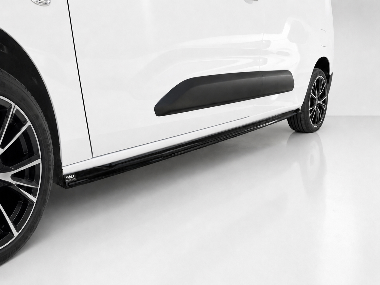 Εικόνα 3 από 4 — Motordrome – Επιπρόσθετα Μαρσπιέ για Citroen Berlingo L2 Mk3 / Peugeot Partner L2 Mk3 / Opel Combo E L2 – 1 Σετ. (K222-002)