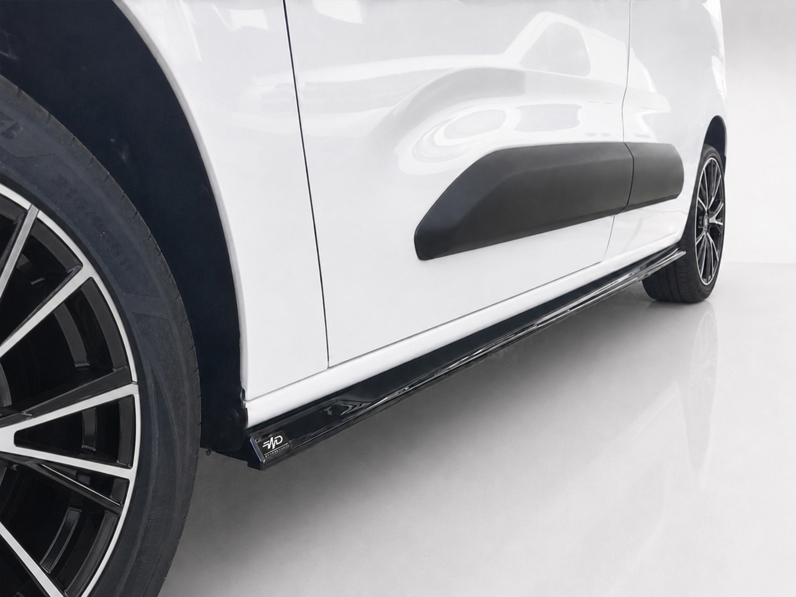 Εικόνα 3 από 4 — Motordrome – Επιπρόσθετα Μαρσπιέ για Citroen Berlingo L1 Mk3 / Peugeot Partner L1 Mk3 / Opel Combo E L1 – 1 Σετ. (K222-004)